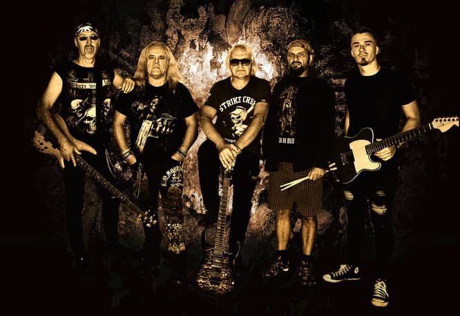 THE RUMBLE OF SKULLS
